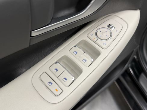 Used 2025 Hyundai Sonata SEL FWD image 11