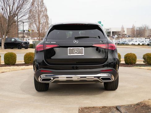 New 2026 Mercedes-Benz GLC 300 4MATIC image 6