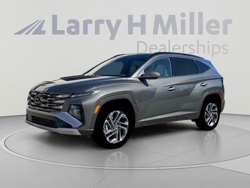 New 2026 Hyundai Tucson Limited AWD/4WD image 2