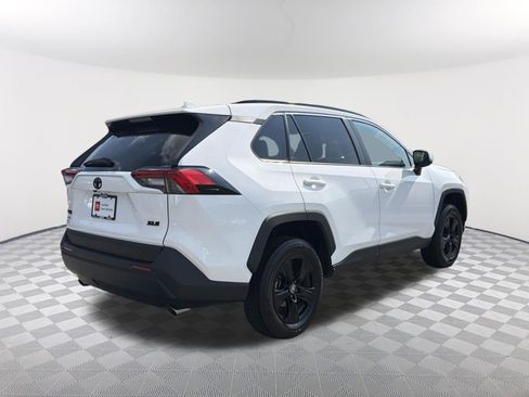 Certified 2025 Toyota RAV4 XLE FWD image 17