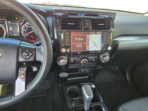 Used 2021 Toyota 4Runner TRD Off-Road Premium AWD/4WD image 20