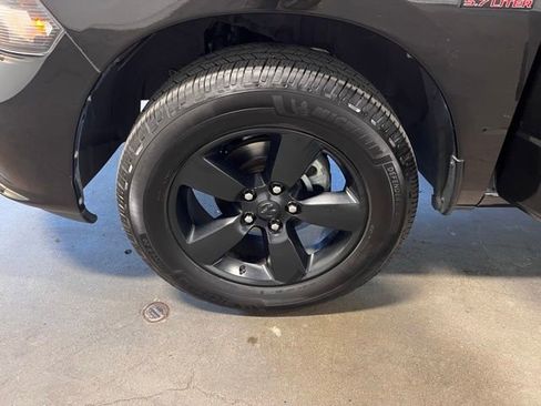 Used 2019 RAM 1500 Express w/ Express Value Package RWD image 21