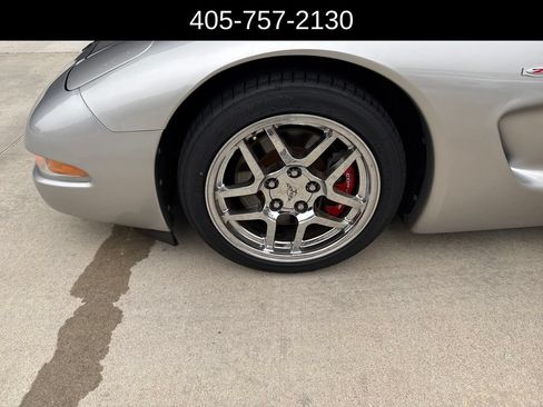 Used 2004 Chevrolet Corvette Z06 w/ Memory Package RWD image 20