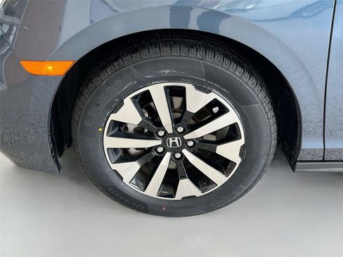 Certified 2025 Honda Odyssey EX-L image 30