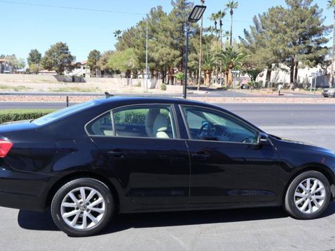 Used 2012 Volkswagen Jetta SE image 8
