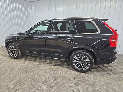 Used 2022 Volvo XC90 T6 Momentum w/ Advanced Package image 4