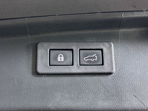 Used 2020 Subaru Outback Touring XT AWD/4WD image 29