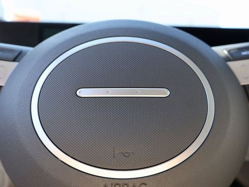 Used 2025 Hyundai Kona SEL image 26