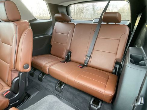 Used 2021 Chevrolet Traverse High Country image 27