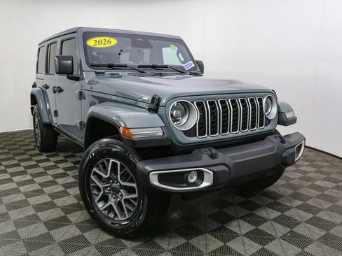 Used 2026 Jeep Wrangler Unlimited Sahara AWD/4WD image 3