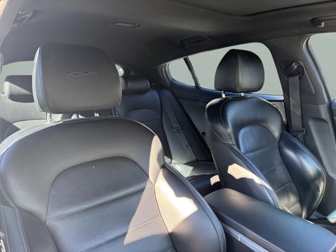 Used 2018 Kia Stinger GT2 image 19