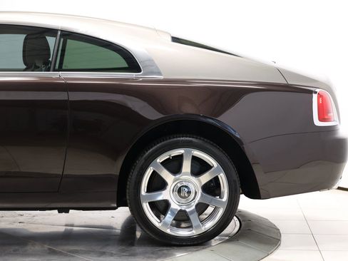Used 2014 Rolls-Royce Wraith RWD image 14
