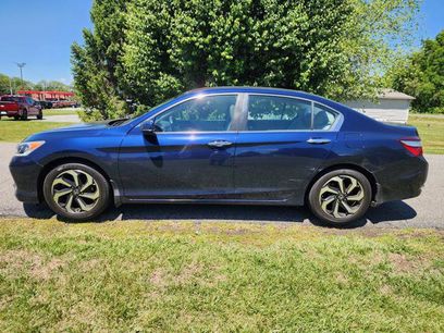 Used 2017 Honda Accord EX