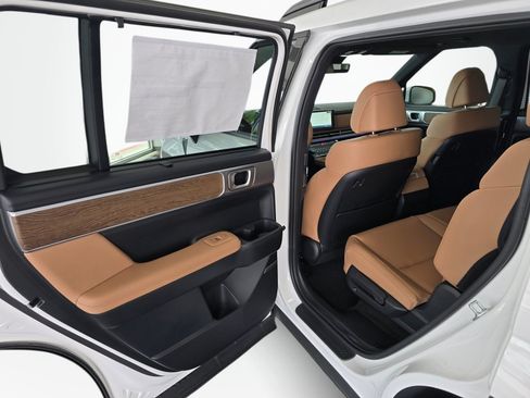 New 2026 Hyundai Santa Fe Limited AWD/4WD image 34