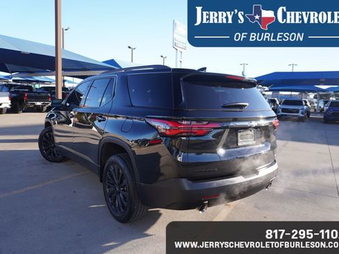 Used 2023 Chevrolet Traverse RS w/ LPO, Floor Liner Package image 4