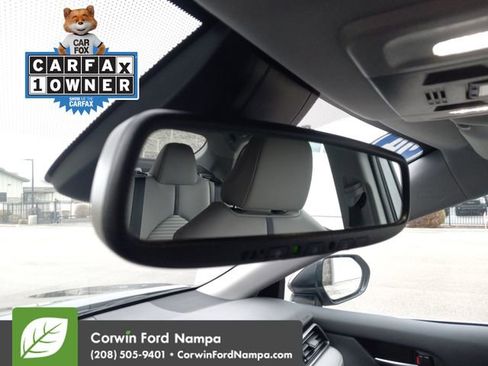 Used 2024 Toyota Camry SE image 21