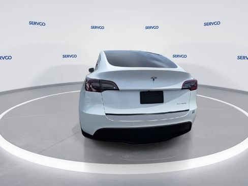 Used 2022 Tesla Model Y Long Range AWD/4WD image 7