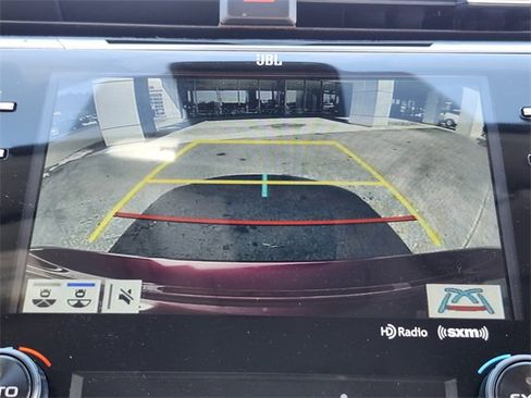 Used 2020 Toyota Camry XLE image 23