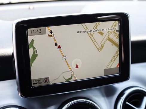 Used 2014 Mercedes-Benz CLA 250 image 28