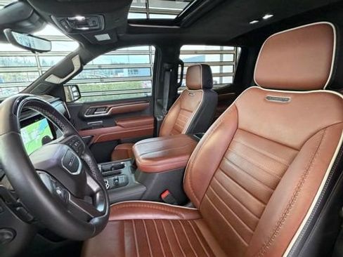 Used 2024 GMC Sierra 1500 Denali Ultimate image 11