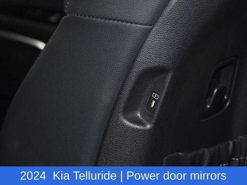 Used 2024 Kia Telluride AWD image 29
