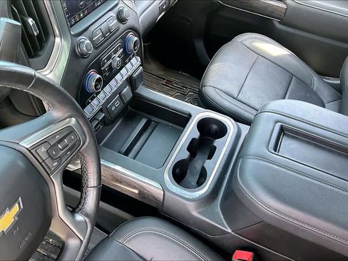Used 2022 Chevrolet Silverado 2500 LTZ w/ LTZ Plus Package image 19