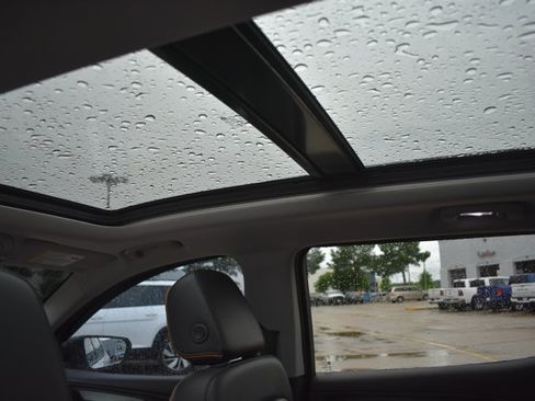 Used 2022 GMC Terrain AT4 w/ Infotainment Package II AWD/4WD image 17
