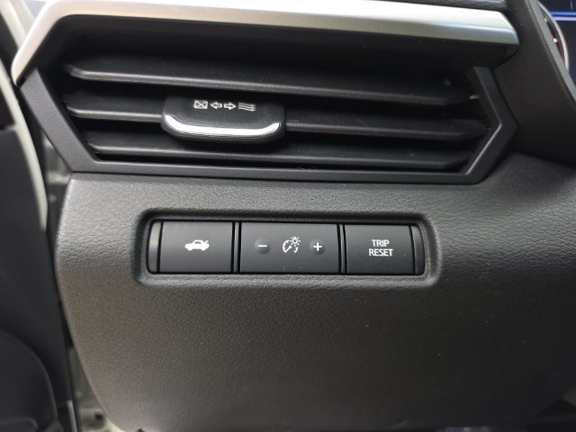 Used 2025 Nissan Altima 2.5 SR FWD image 38