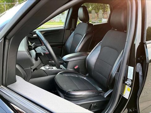 Used 2024 Ford Escape ST-Line w/ Tech Pack #1 AWD/4WD image 24