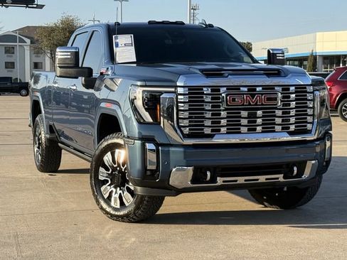 Used 2025 GMC Sierra 2500 Denali w/ Denali Reserve Package image 2