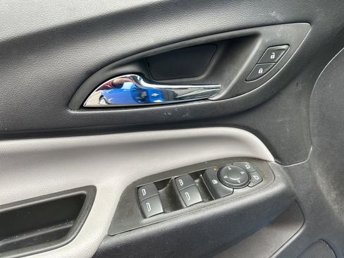 Certified 2024 Chevrolet Equinox LS image 23