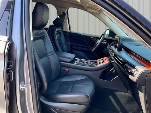 Used 2024 Lincoln Aviator Reserve RWD image 18