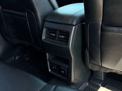 Used 2024 Ford Edge SEL w/ Convenience Package AWD/4WD image 18