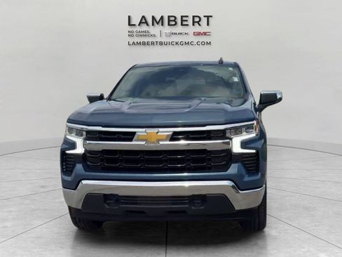 Used 2024 Chevrolet Silverado 1500 LT AWD/4WD image 8