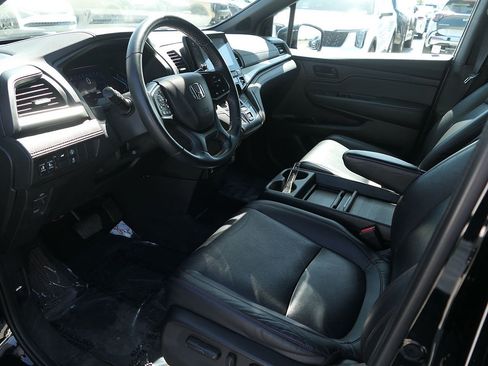 Used 2023 Honda Odyssey Sport image 11