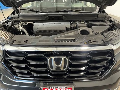 Used 2023 Honda Pilot Elite image 9