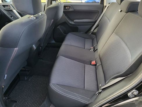 Used 2018 Subaru Forester 2.5i w/ Alloy Wheel Package image 12