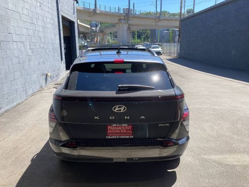 Used 2024 Hyundai Kona Limited FWD image 4