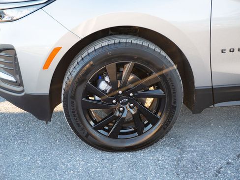 Certified 2024 Chevrolet Equinox LS w/ Sport Edition image 10