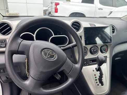 Used 2010 Toyota Matrix image 8