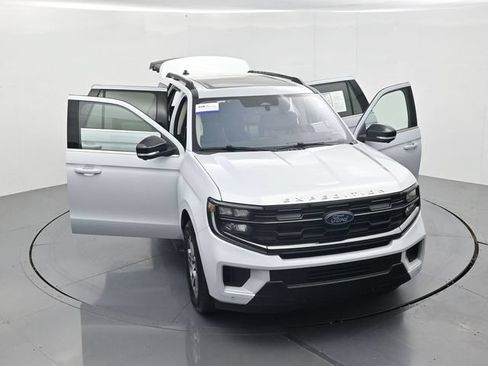 Certified 2025 Ford Expedition Active RWD image 53