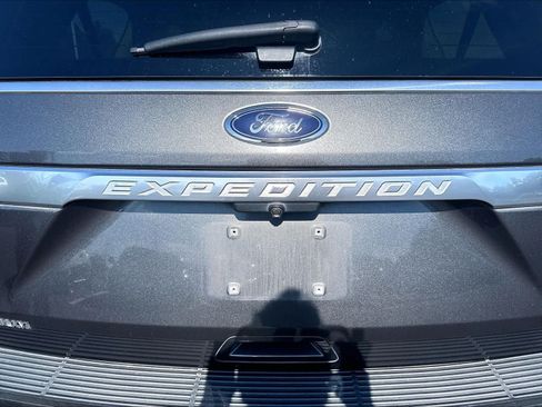 Used 2020 Ford Expedition Max Platinum AWD/4WD image 25