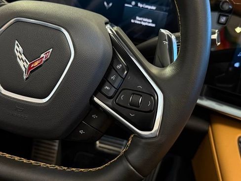 Used 2024 Chevrolet Corvette Stingray Preferred Conv w/ 2LT image 7