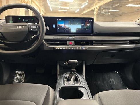 Used 2026 Kia K4 FWD image 31