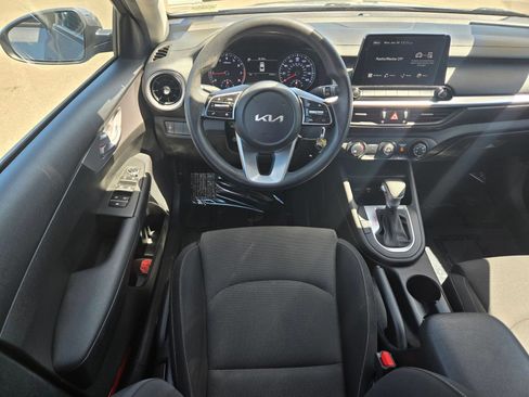 Used 2023 Kia Forte LXS FWD image 17