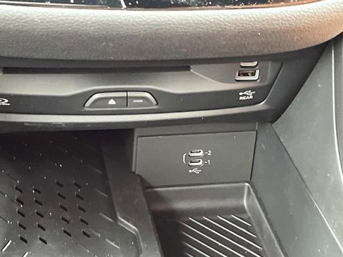 New 2026 Chrysler Pacifica Pinnacle image 34