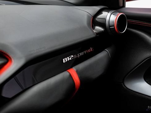 Used 2018 Ferrari 812 Superfast image 74