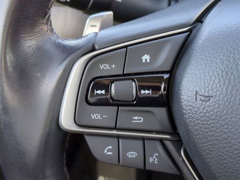 Used 2022 Honda Accord Touring image 25