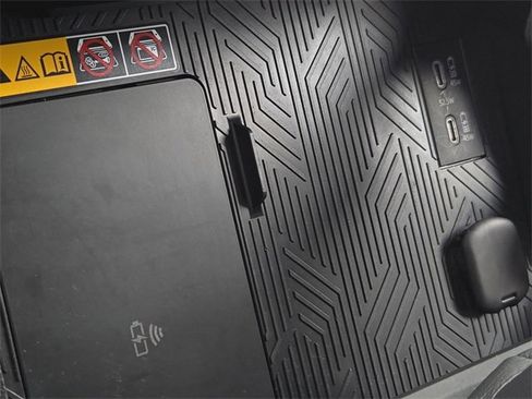 Certified 2025 Toyota 4Runner TRD Off-Road image 29