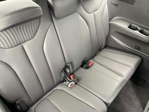 Used 2025 Hyundai Palisade Calligraphy FWD image 17